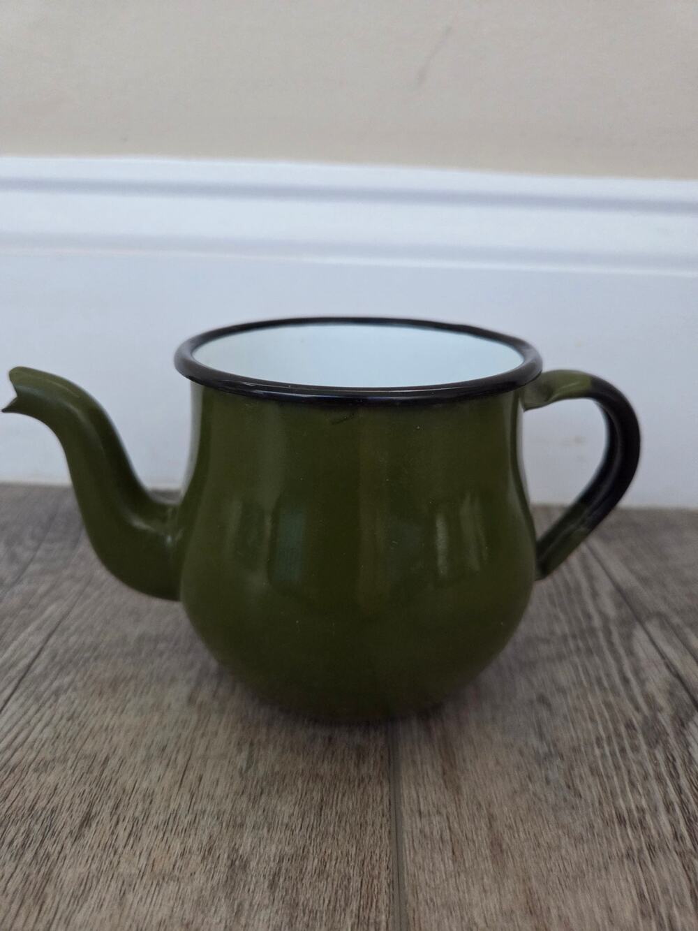 Vintage OTO Japan Olive Green Enamelware Teapot Open Top Strainer 
 Mid Century